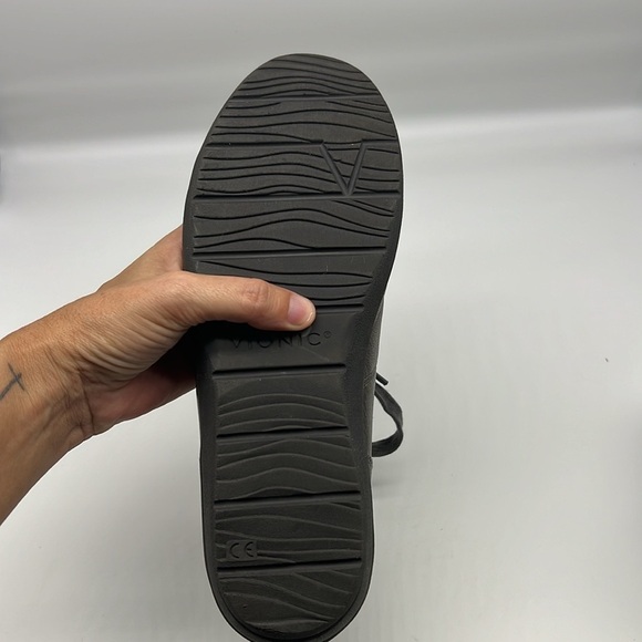 Vionic - Abigail Lace And Zip Up Pewter Metallic Lightweight Leather Sneaker SZ8 - Picture 9 of 16